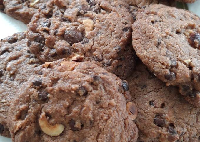 Mes cookies chocolat noir, noisettes, noix