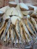 Xoubas fritas con cachelos