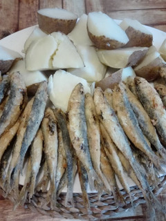 Una foto de Xoubas fritas con cachelos