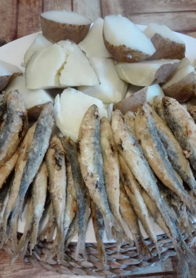 Una foto de Xoubas fritas con cachelos