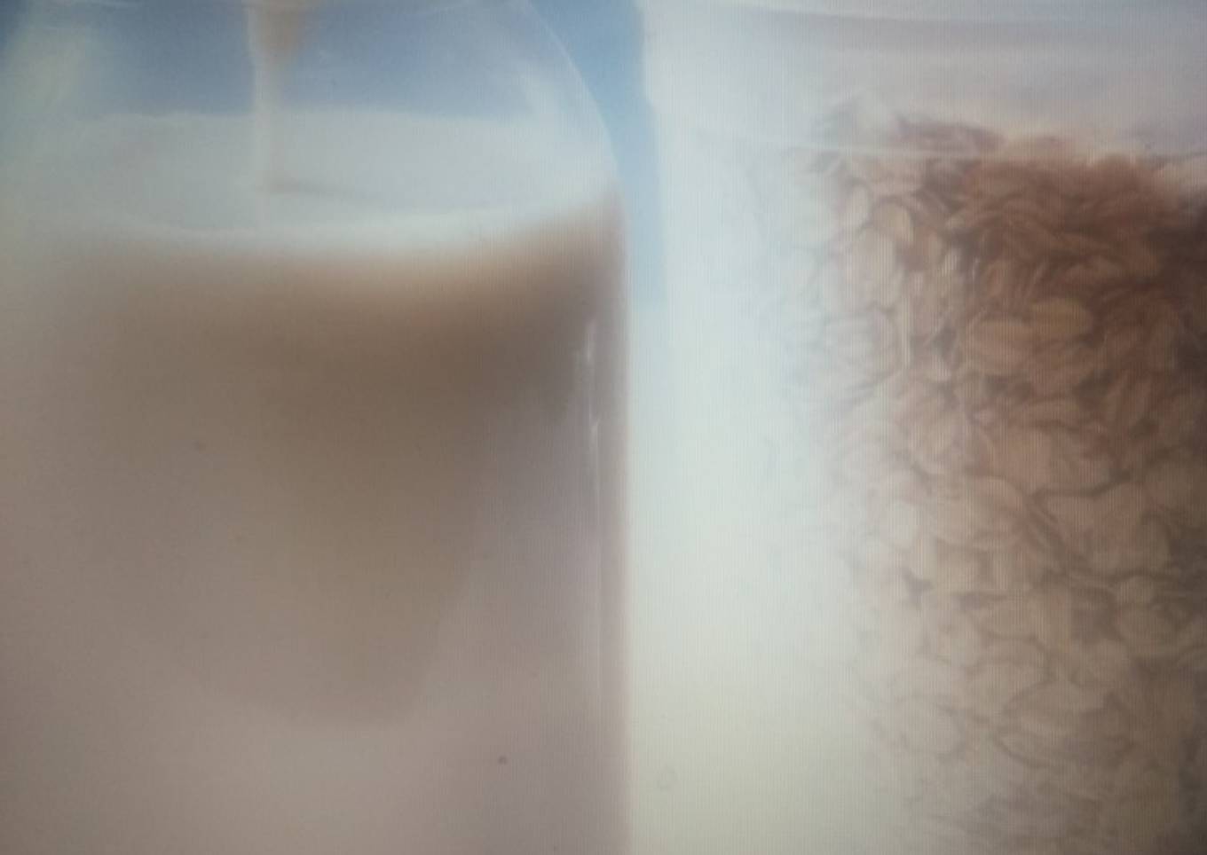 Homemade oat milk