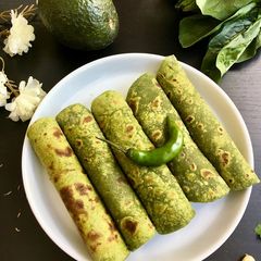 A picture of Avocado spinach paratha.