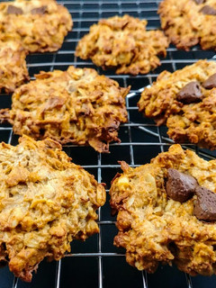 A picture of Flourless Peanut Butter Cookies.