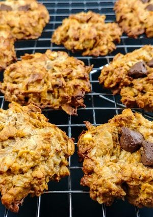 A picture of Flourless Peanut Butter Cookies.