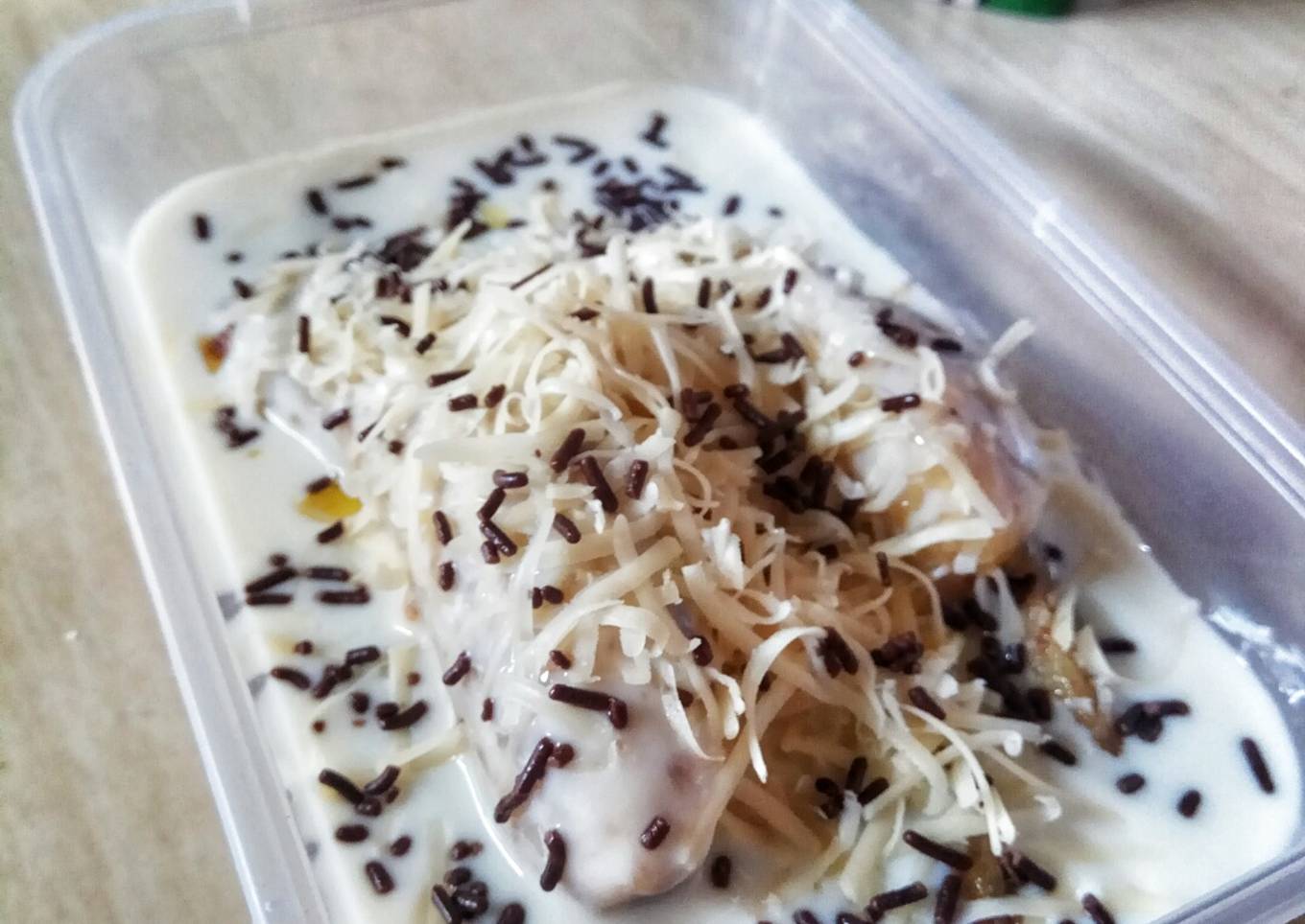 Pisang berendam vla keju