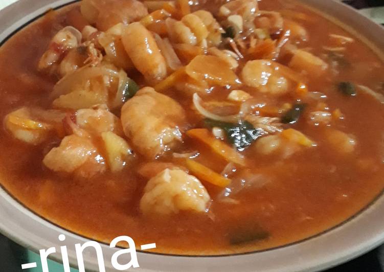 Bagaimana Menyiapkan Udang saos asam manis yang Lezat Sekali