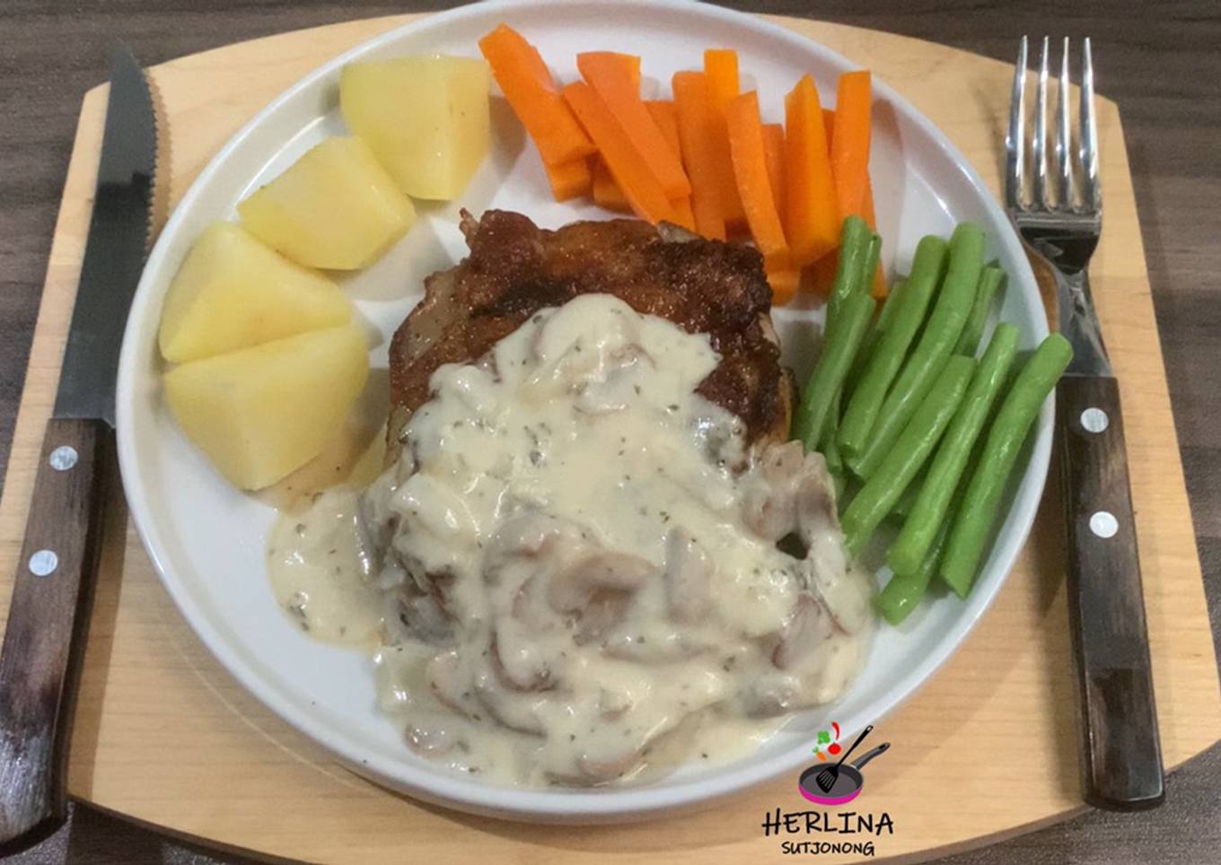 Chicken Steak With Creamy Mushroom Sauce