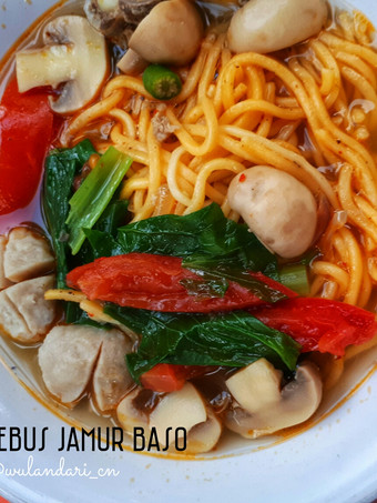 Bagaimana Membuat Mie rebus jamur baso Kekinian