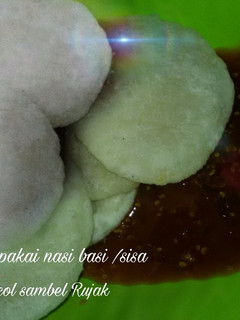 Foto resep Rujak cireng / Aci goreng nasi sisa