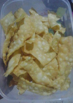 Foto resep Keripik pangsit renyah no telur simple