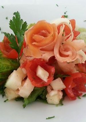 Una foto de Ensalada de palmito con Salmón