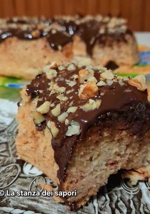 A picture of 🍩Soft Keto Almond and Apple Bundt Cake 🍎.