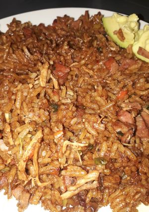 Una foto de Arroz chino de pollo y calabresa