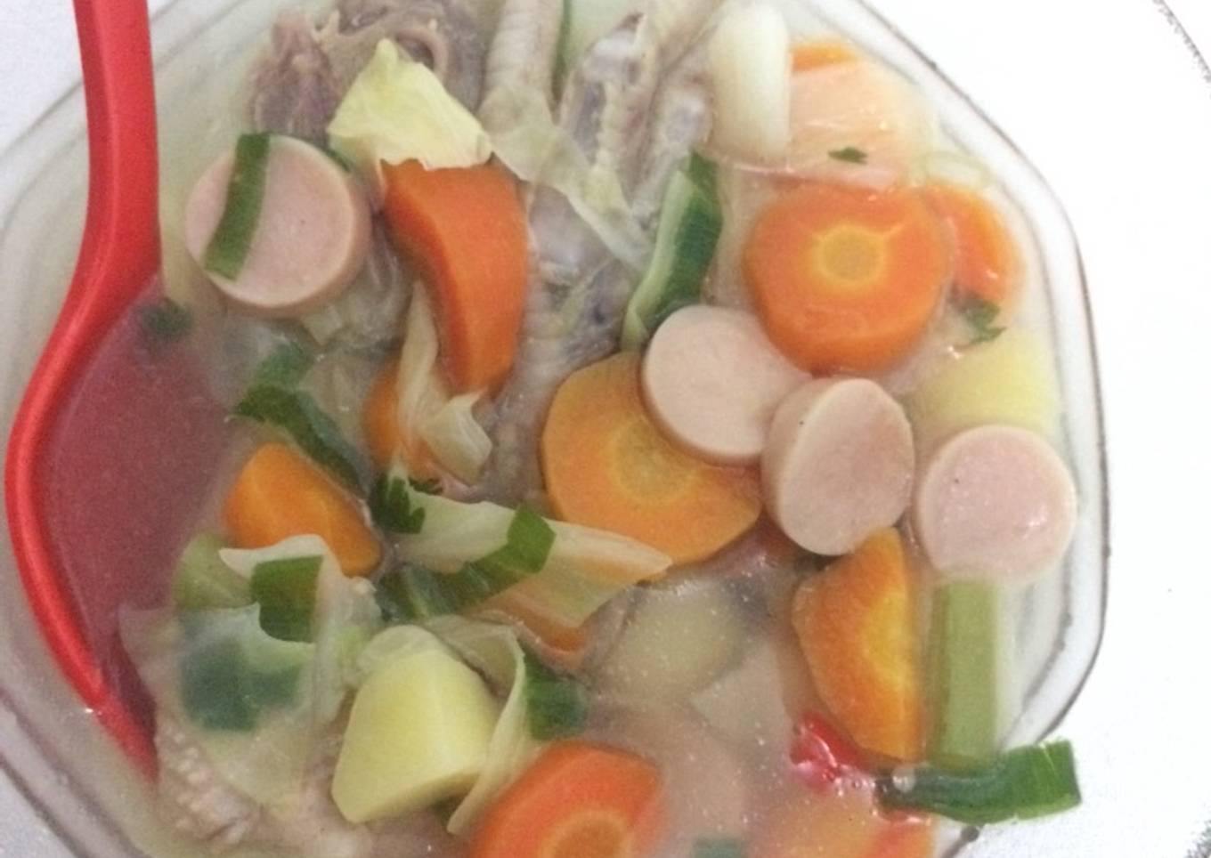 Sop ayam sosis