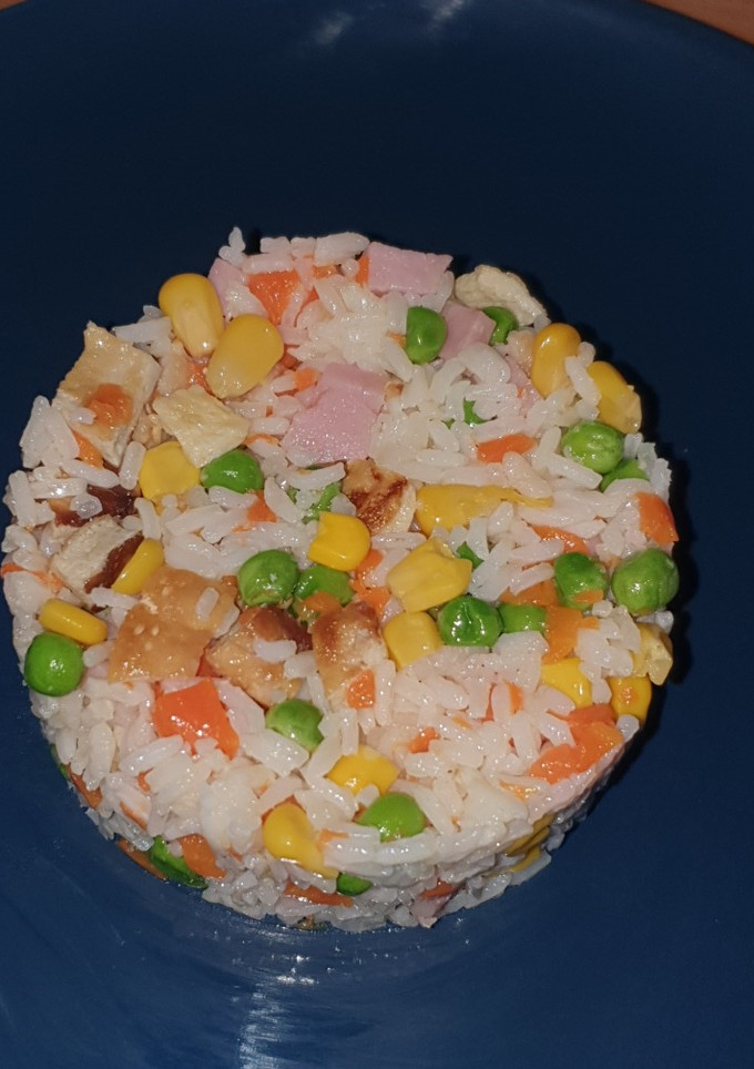 Una foto de Arroz tres delicias