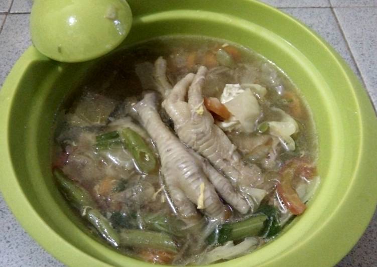 Sayur Sop Ceker Kuah Telur