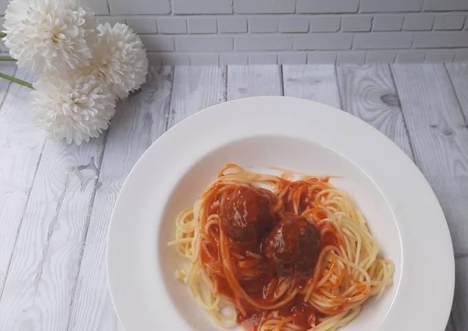 Bagaimana Menyiapkan Spaghetti Meatball Anti Gagal