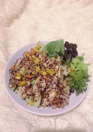 รูปของ ควินัวคลุกสลัดอกไก่ (Microwave​ Recipe​ : คลีน)​