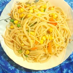 A picture of Healthy Vegetable Spaghetti🍝🌽🌶.