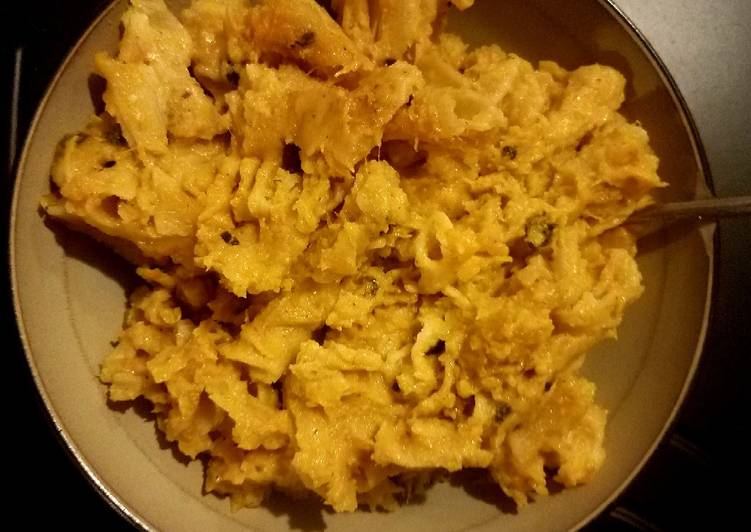 Baked Mac & Cheese with Butternut Squash Baked Mac & Cheese with Butternut Squash