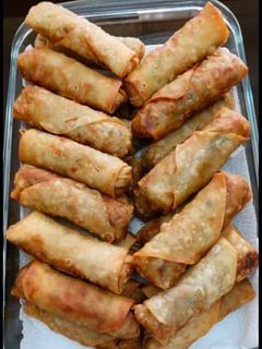 વેજ સ્પ્રિંગ રોલ (Veg Spring Roll Recipe In Gujarati) રેસીપી મુખ્ય ફોટો