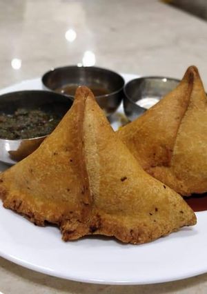 A picture of Samose.