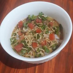 A picture of Ragda patties.