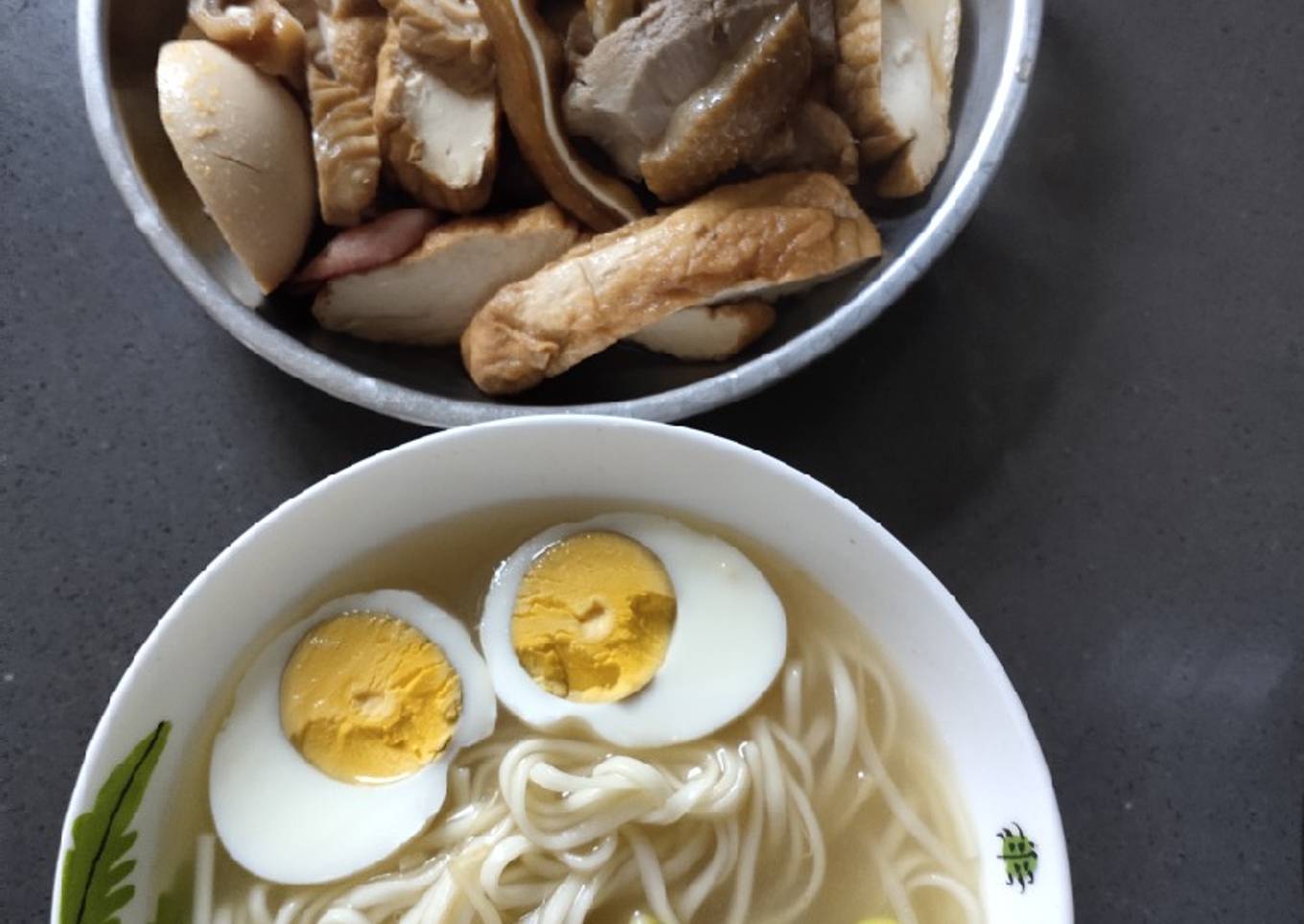 Various meat noodles