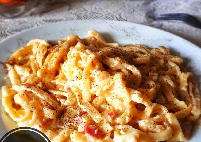 Fettucine carbonara