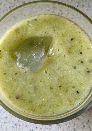 A picture of Tropical courgette smoothie.