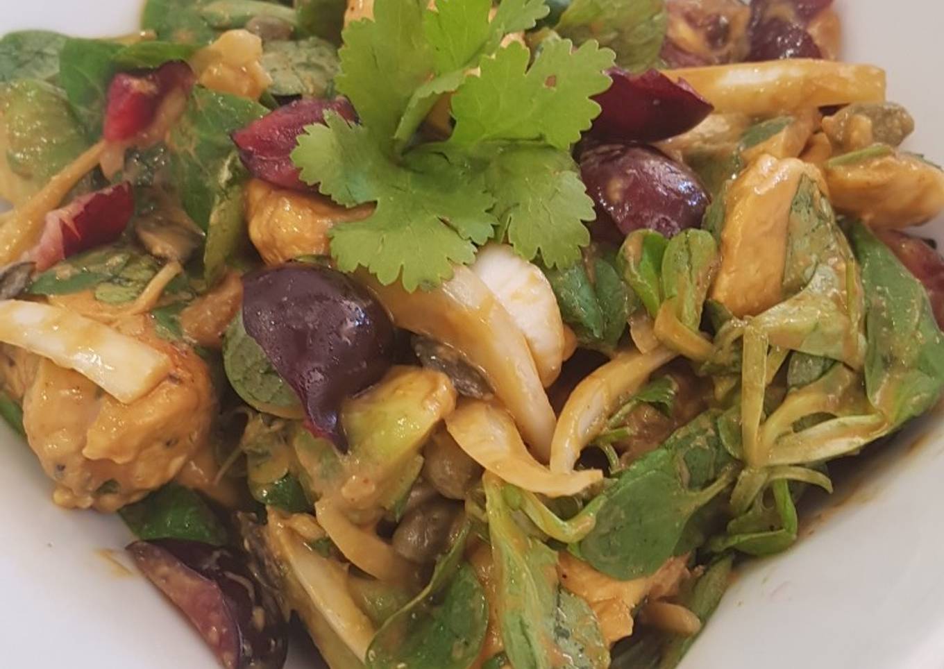 Ensalada de pollo agridulce, especial y plato único