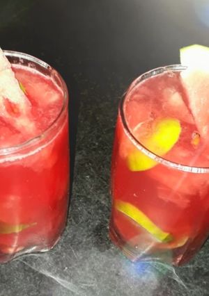 A picture of Watermelon lemonade.