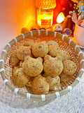 Black Sesame Tapioca Bread