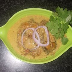 A picture of Fish curry with mustard sauce.