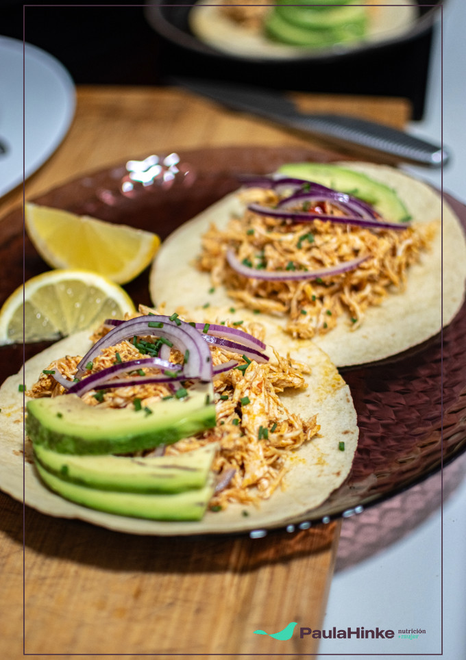 Una foto de Tacos de pollo con especias max mex 🌮