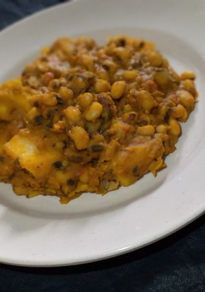 A picture of Beans&Yam porridge.