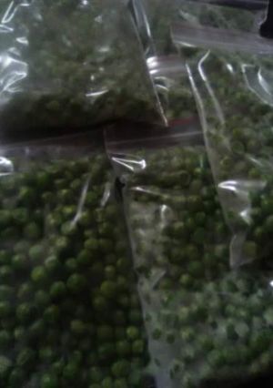A picture of Preserve peas at home.