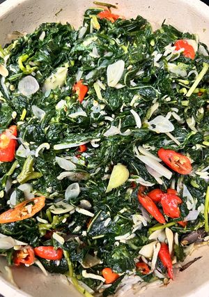 Foto resep Tumis Daun Singkong Teri Medan