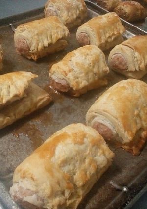 A picture of Sausage rolls.