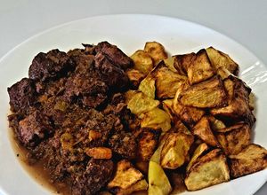 Una foto de Guiso de caza: Ragout de jabalí
