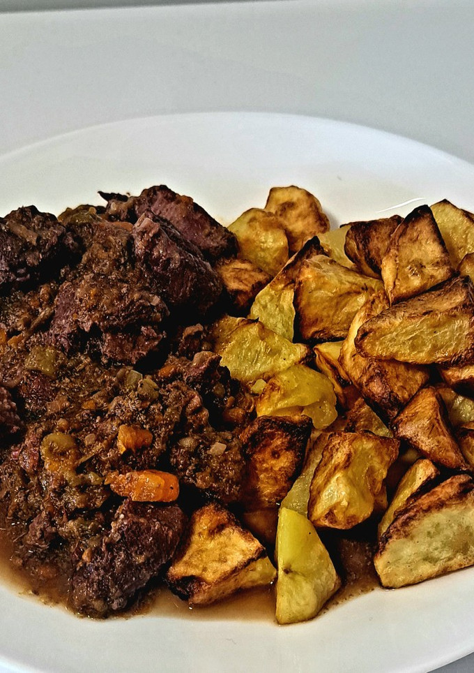 Una foto de Guiso de caza: Ragout de jabalí