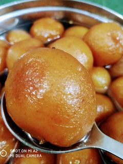 पनीर के गुलाब जामुन (Paneer ke gulab jamun recipe in hindi) रेसिपी मुख्य फोटो