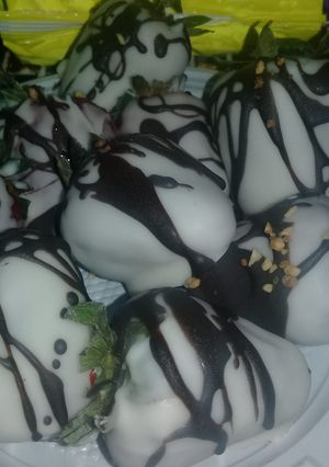 Una foto de Frutillas bañadas en chocolate