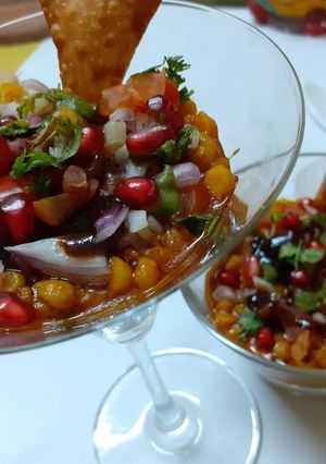 A picture of Daal pakwaan.