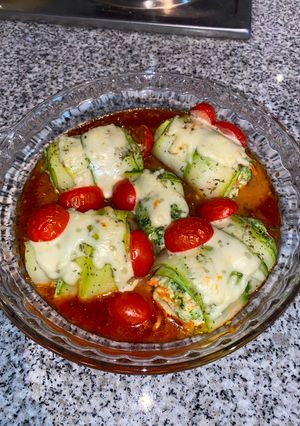 Una foto de Canelones cremosos de Zucchini / Calabacín