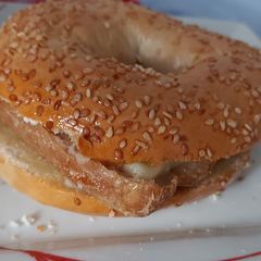 A picture of My Sausage Cheese and a little ketchup Bagel 🥰.