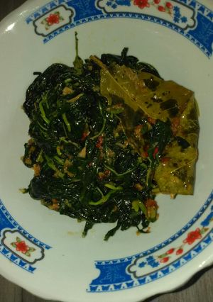 Foto resep Tumis" daun singkong