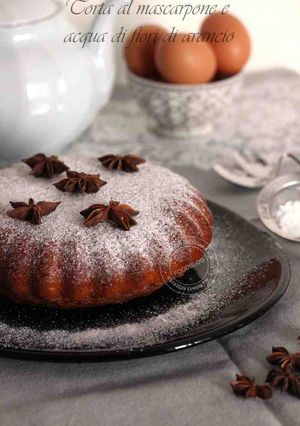 Foto di Torta al mascarpone profumata di fiori di arancio