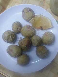 Una foto de Papas arrugás con Microondas