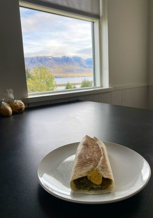 Una foto de Healthy burrito breakfast